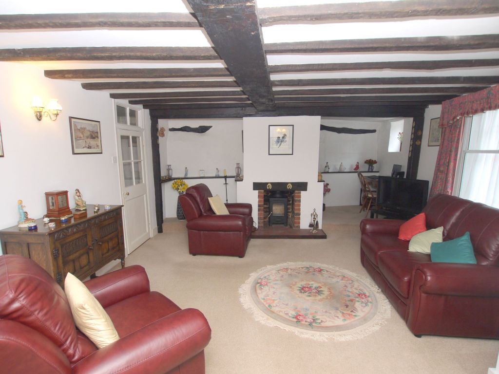 Property photo 2 of 13 Photograph 2