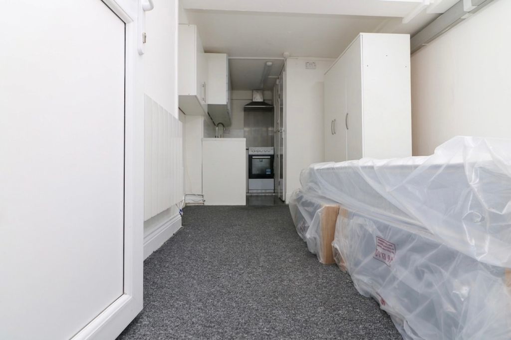 Property photo 1 of 3