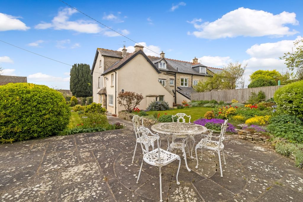 Property photo 3 of 39 Picture No. 67