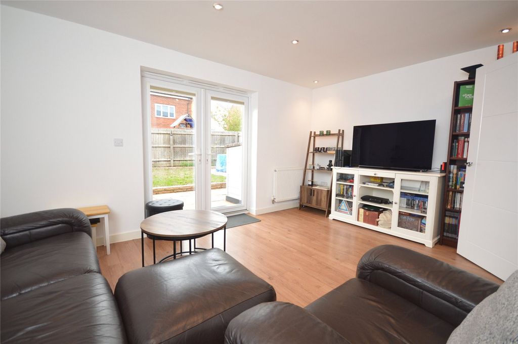 Property photo 2 of 17 Picture No. 20