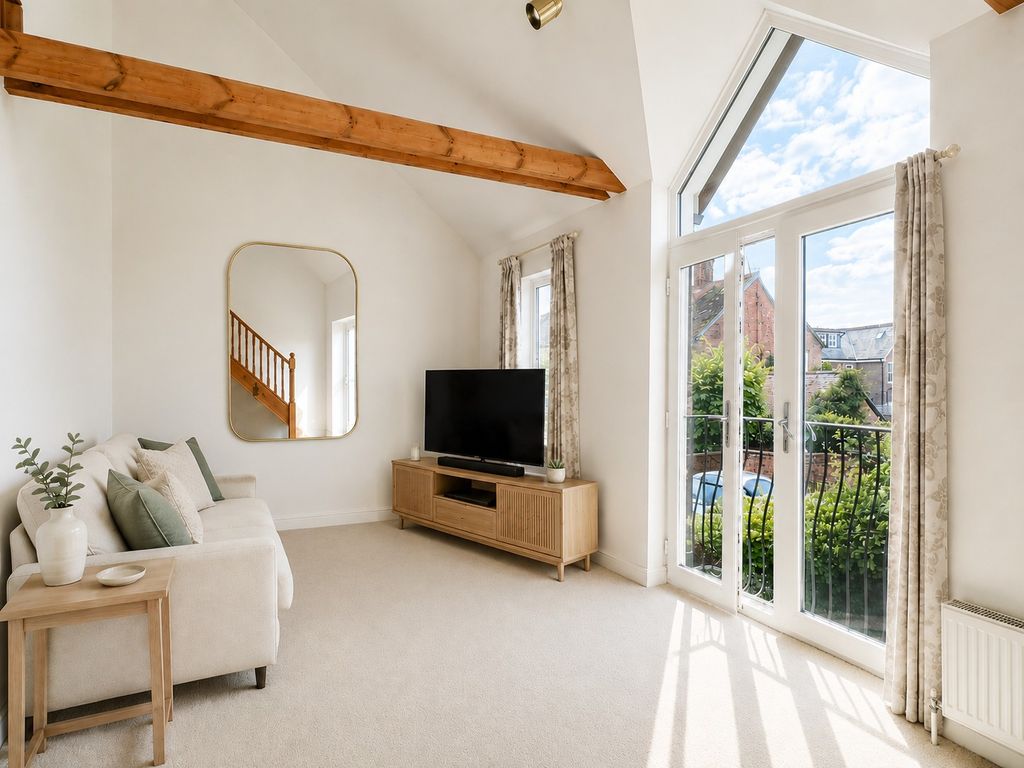 Property photo 2 of 12 R2