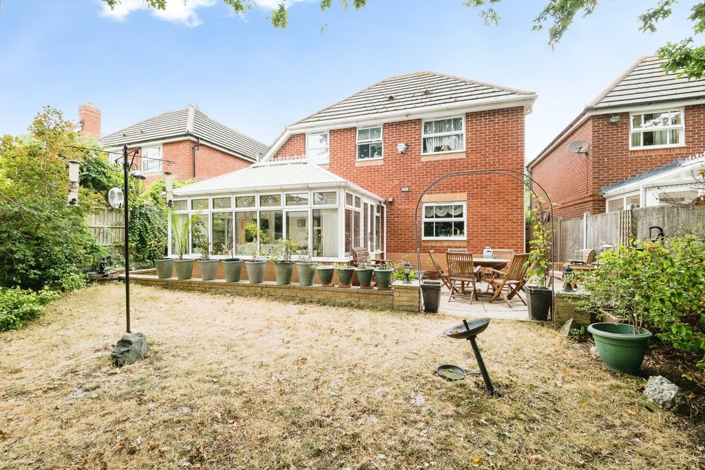 Property photo 2 of 16 Pbox-Img.Jpg