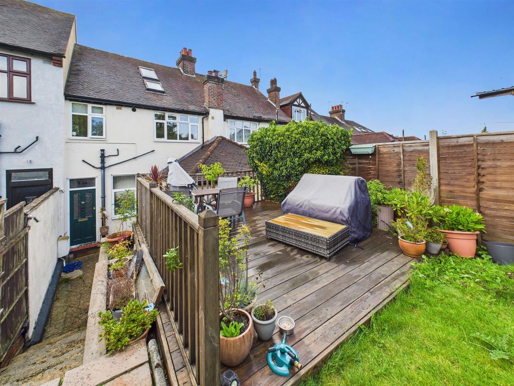 Property photo 1 of 14 Cam02885G0-Pr0473-Still004.Jpg