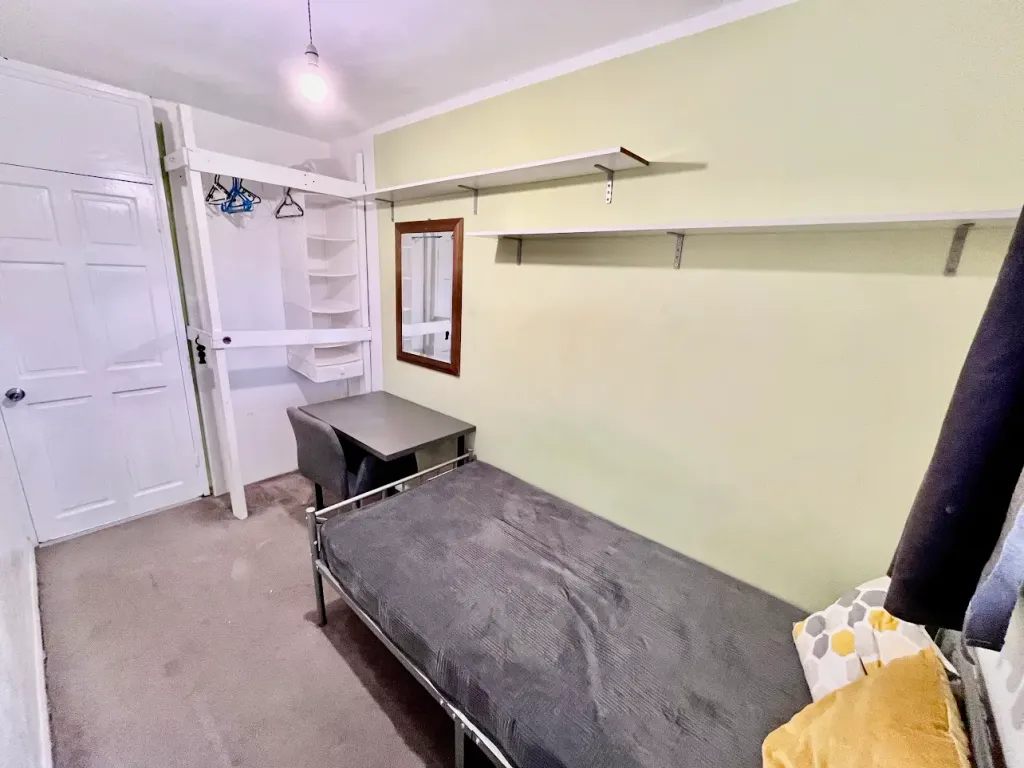 Property photo 2 of 4