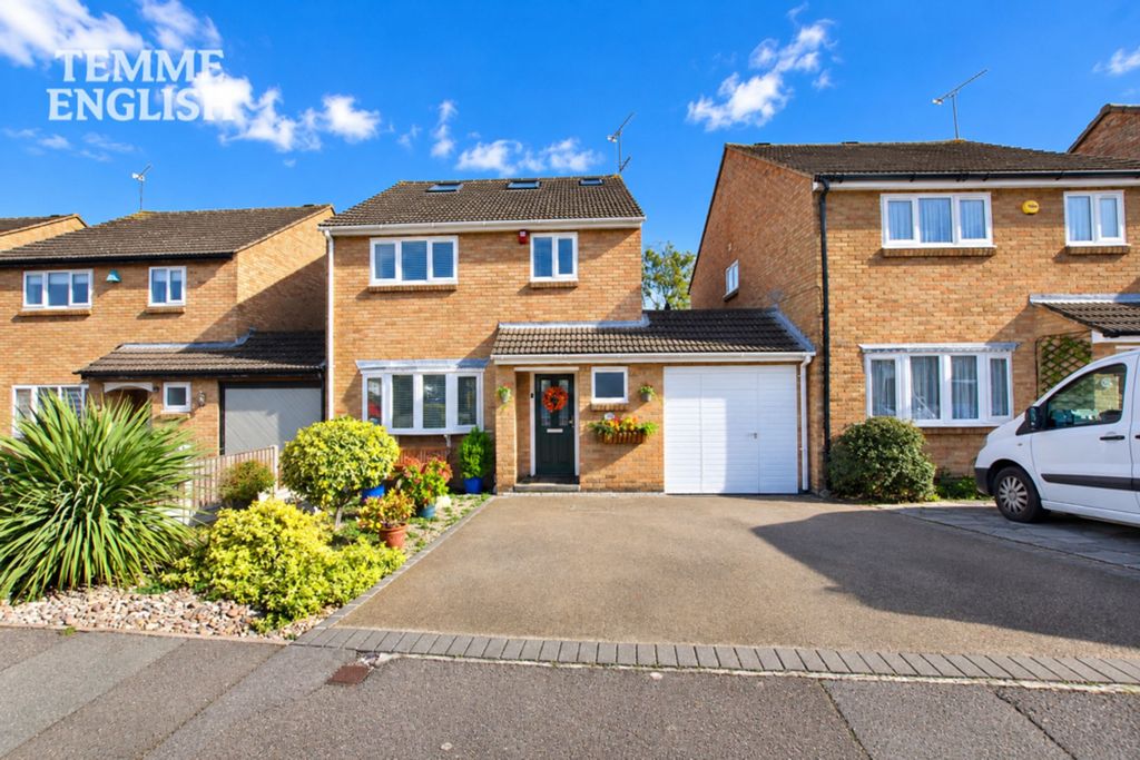 Property photo 1 of 37