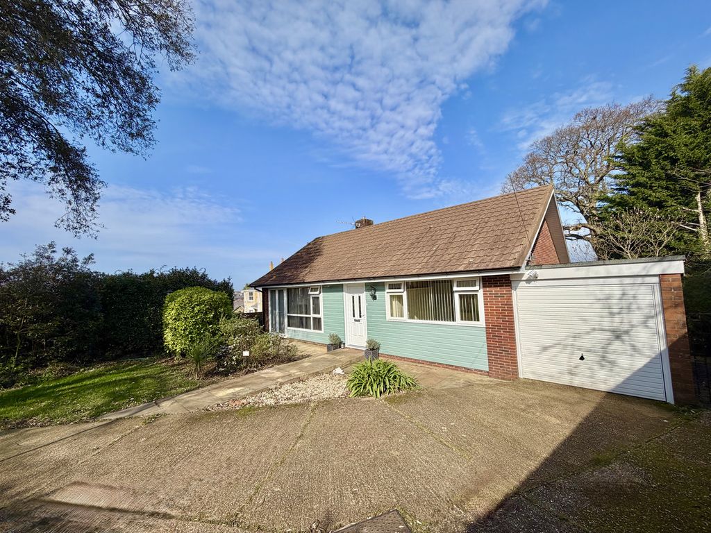 Property photo 2 of 26