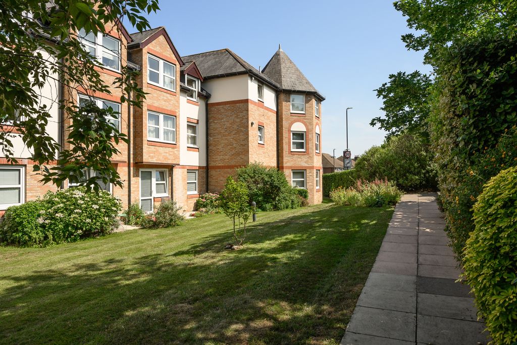 Property photo 1 of 10 Picture No. 02