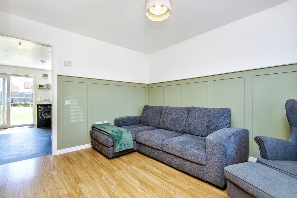 Property photo 3 of 15