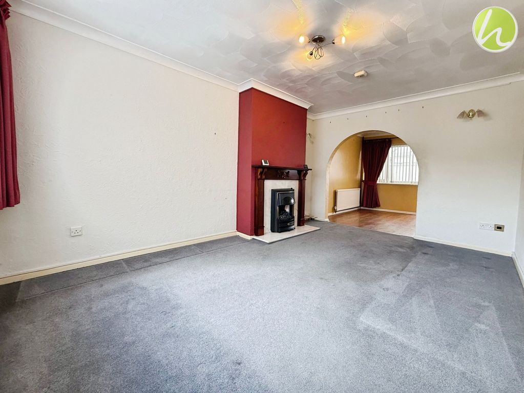 Property photo 2 of 26