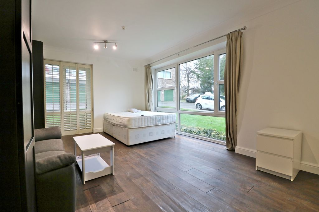 Property photo 2 of 5