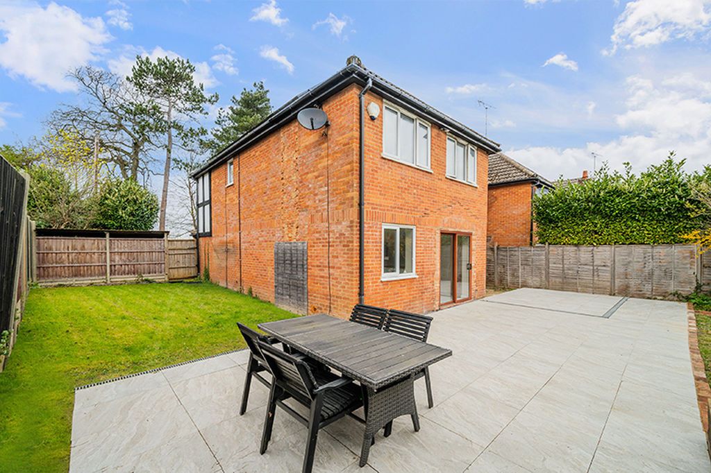 Property photo 3 of 33 H&amp;Co.