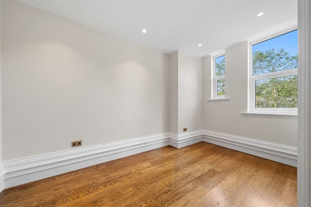 Additional image 20 of 3 bed flat for saleVictoria Road, Formby L37