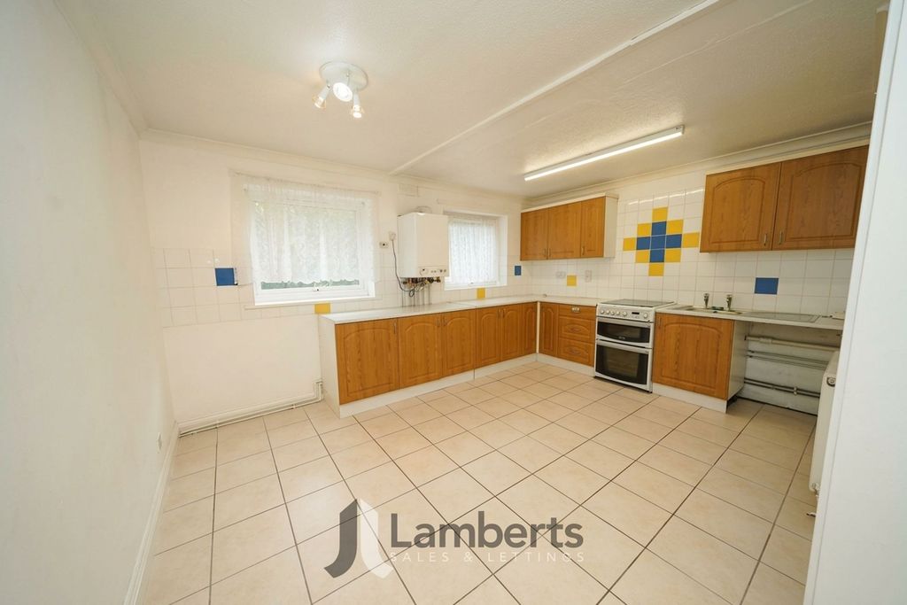 Property photo 2 of 15 Kitchen/Diner