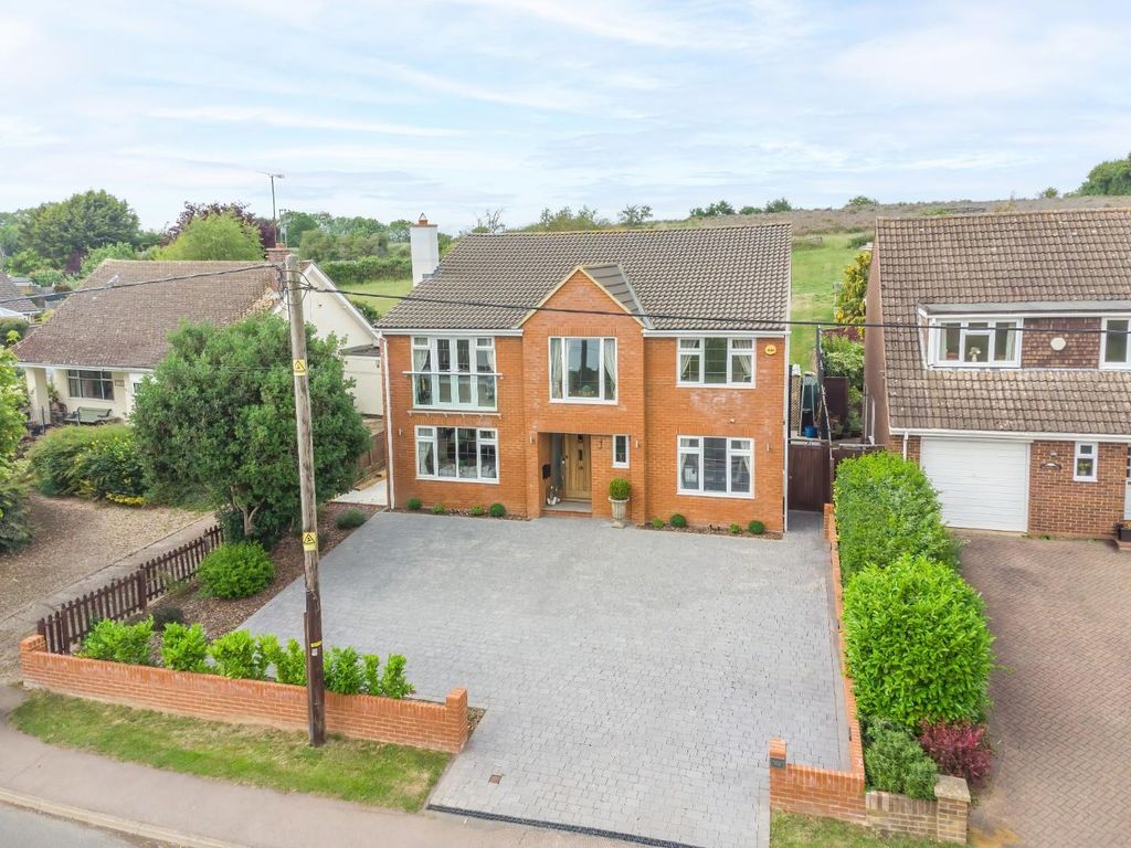 Property photo 1 of 24