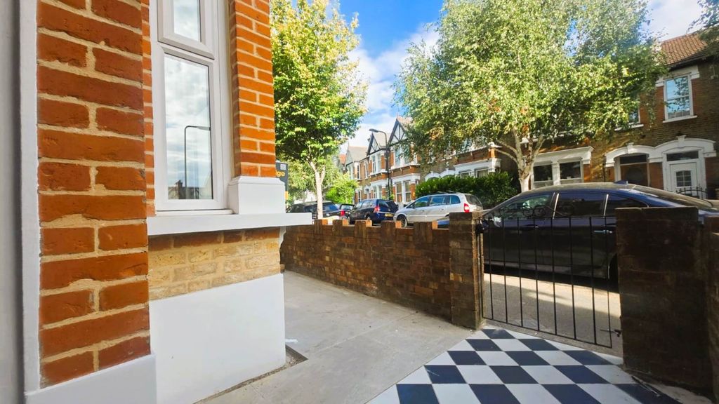 Property photo 1 of 26