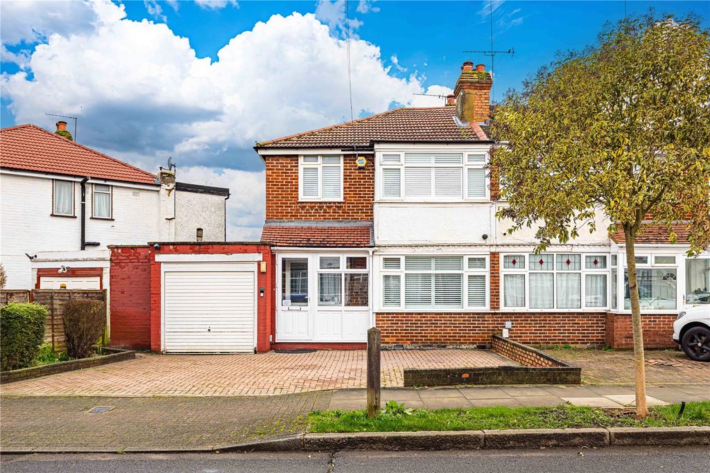 Property photo 1 of 25 Picture No. 30