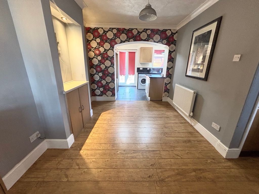 Property photo 3 of 15 Img_8338