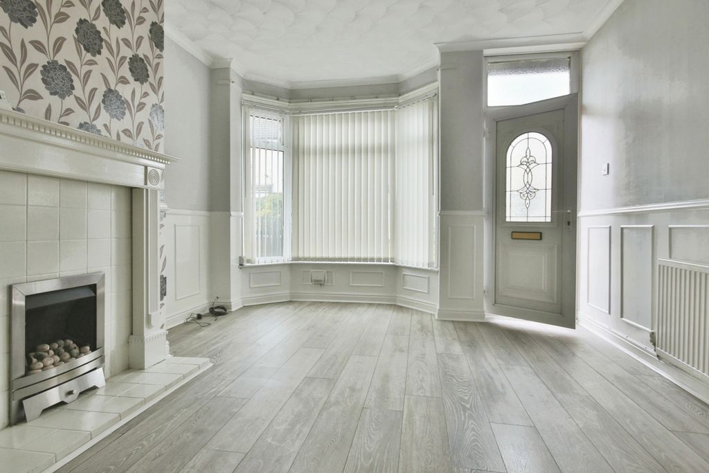 Property photo 2 of 18 3138785