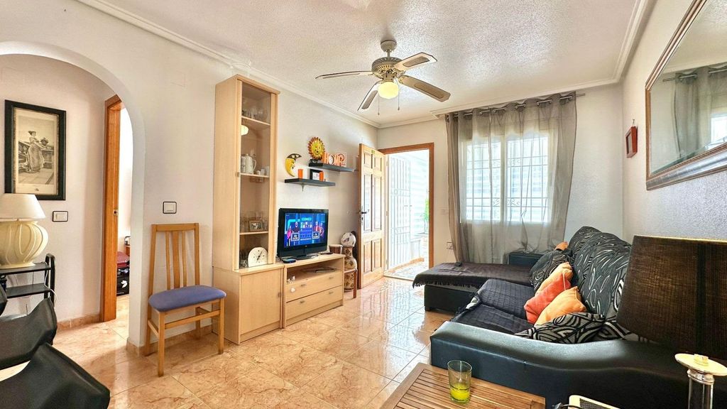 Property photo 1 of 44