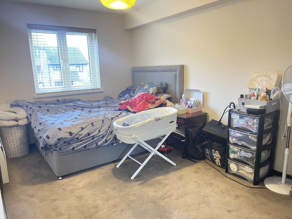 Property photo 3 of 6