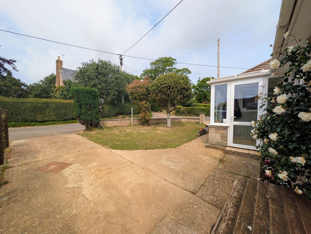 Property photo 3 of 30