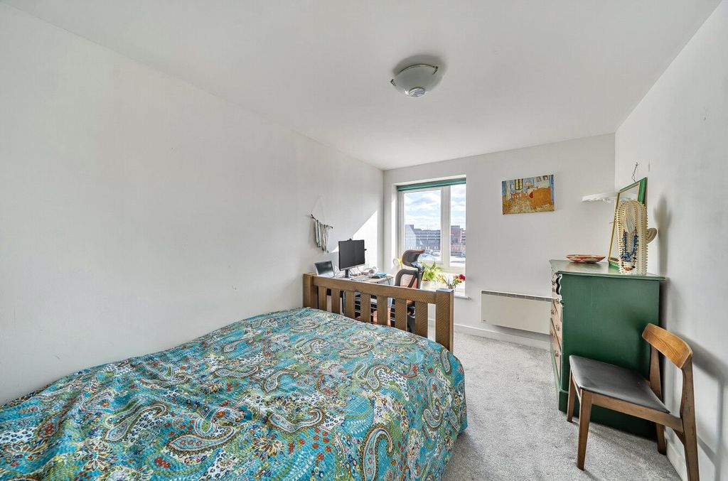 Property photo 3 of 12 1418158-10-699Db2...