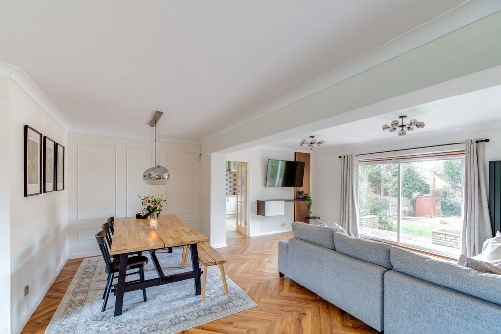 Property photo 2 of 21