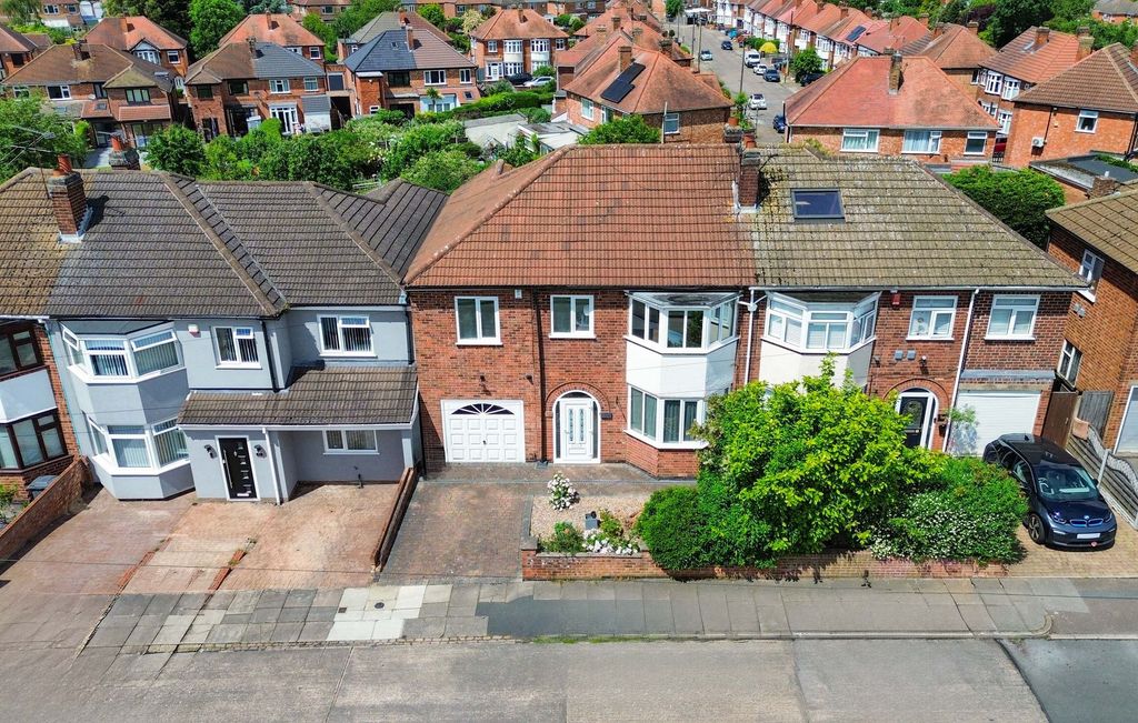 Property photo 1 of 38