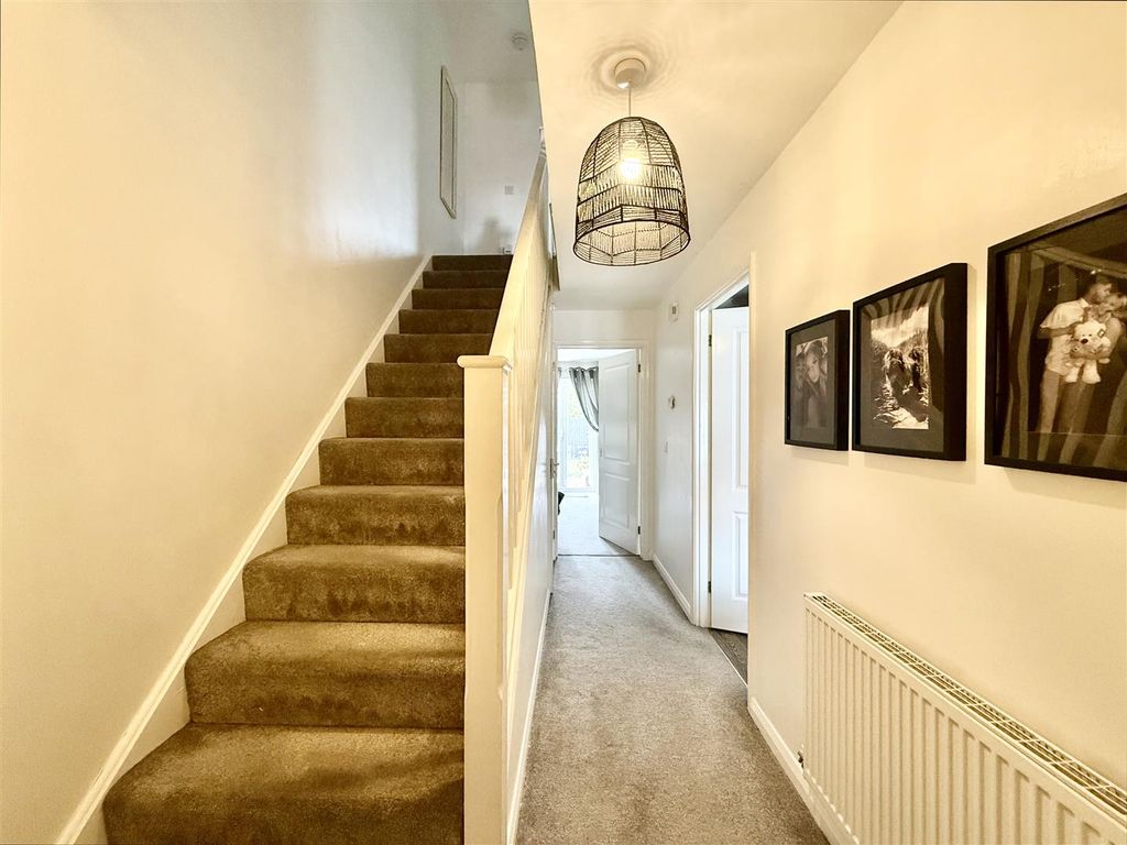 Property photo 2 of 18 2