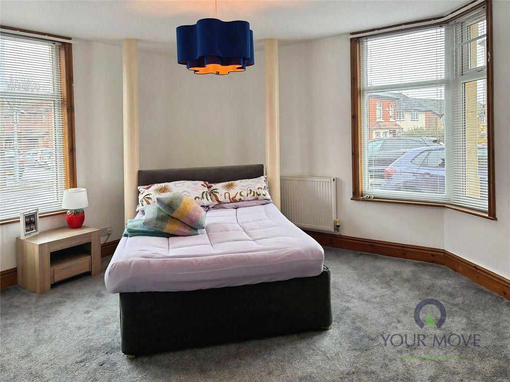 Property photo 3 of 7 Picture No. 12