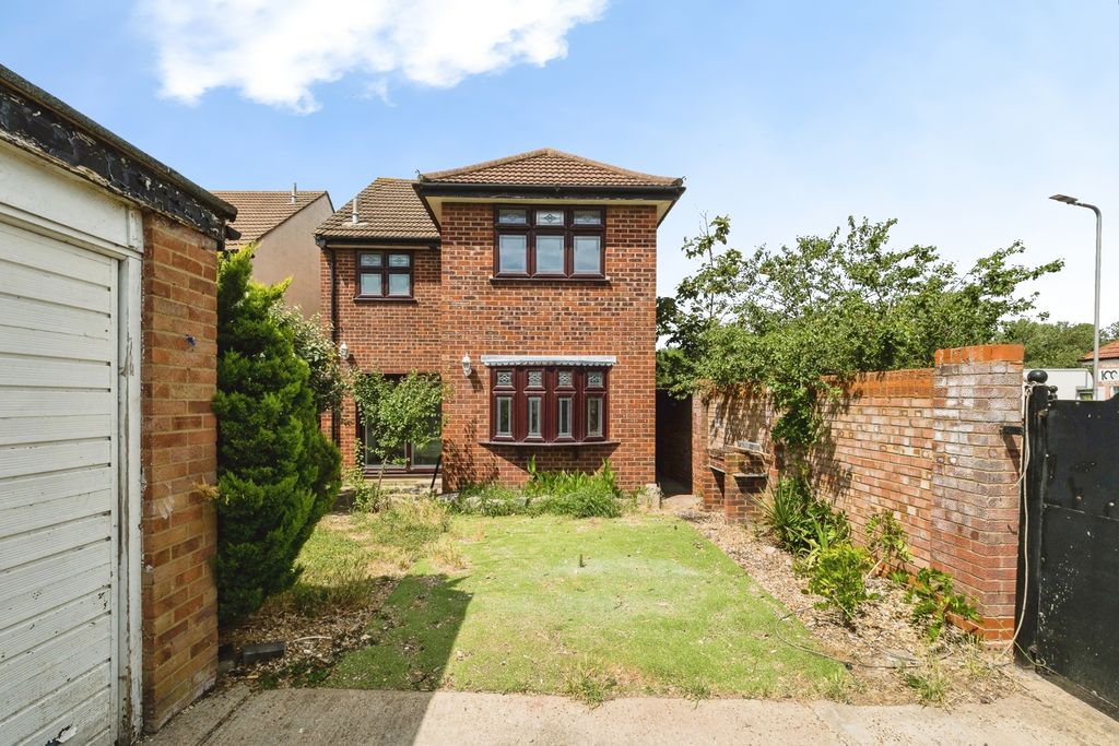 Property photo 2 of 17 Pbox-Img.Jpg