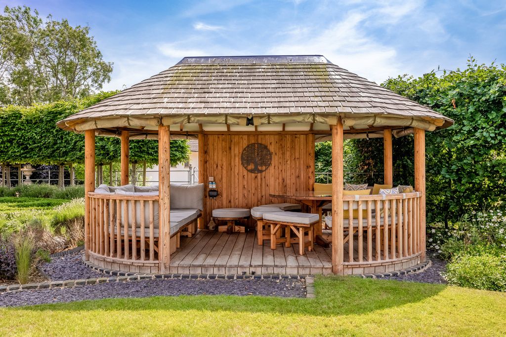 Additional image 35 of 6 bed equestrian for saleFosse Way, Ettington, Stratford-Upon-Avon Warwickshire CV37