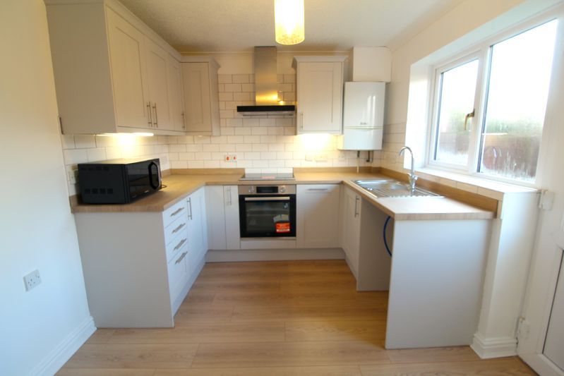 Property photo 2 of 9 Kitchen/Diner