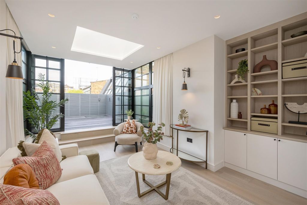 Property photo 1 of 23 98A Draycott Avenue Hi-6.Jpg
