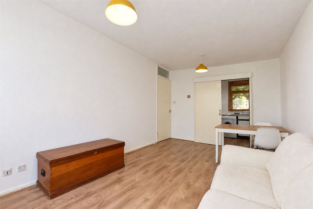 Property photo 1 of 9 Picture No. 07
