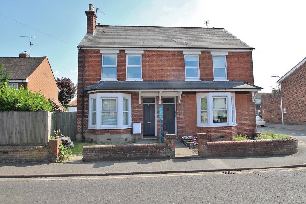 Property photo 1 of 9 Front