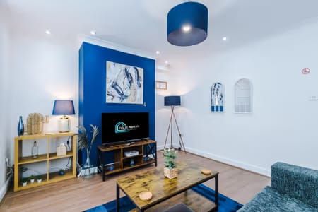 Property photo 2 of 15 Front (9)