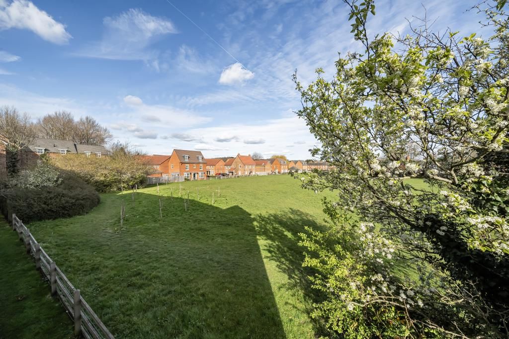 Property photo 2 of 18 External