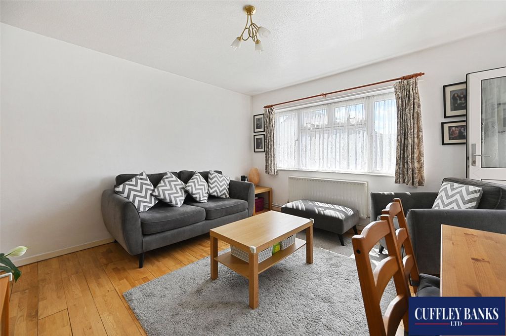 Property photo 2 of 10 Picture No. 03