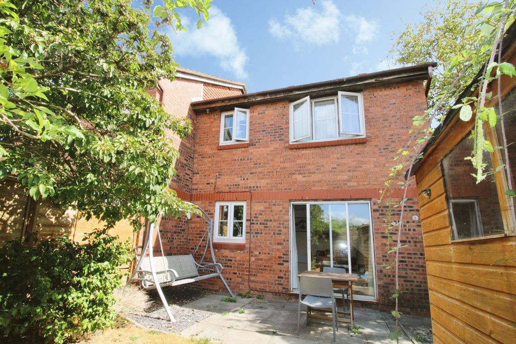 Property photo 1 of 8