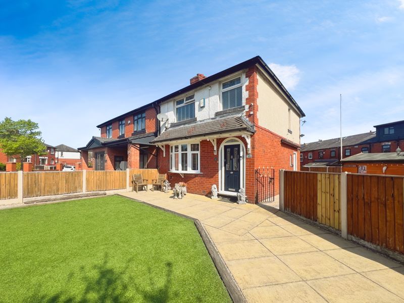 Property photo 1 of 19 External