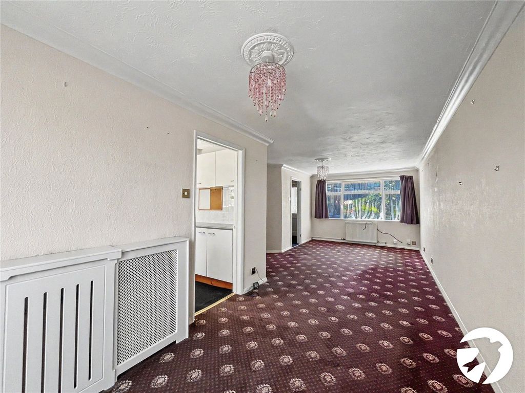 Property photo 3 of 12 Picture No. 10