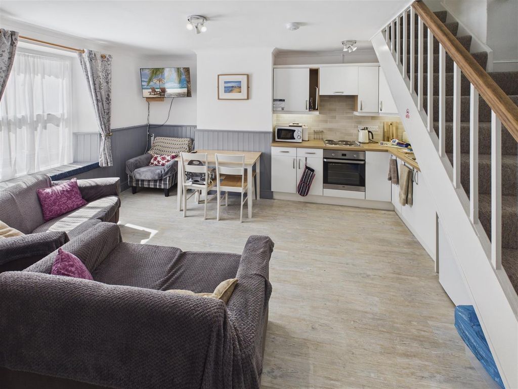 Property photo 2 of 16 Open Plan Living Area