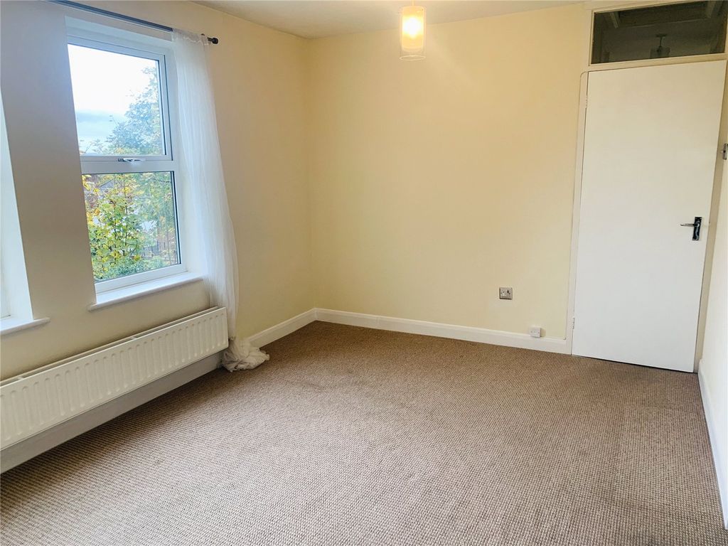 Property photo 3 of 11 Picture No. 01