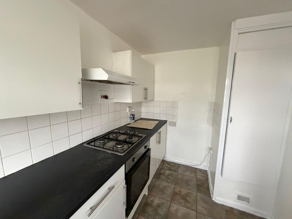 Property photo 2 of 19 Photo 13