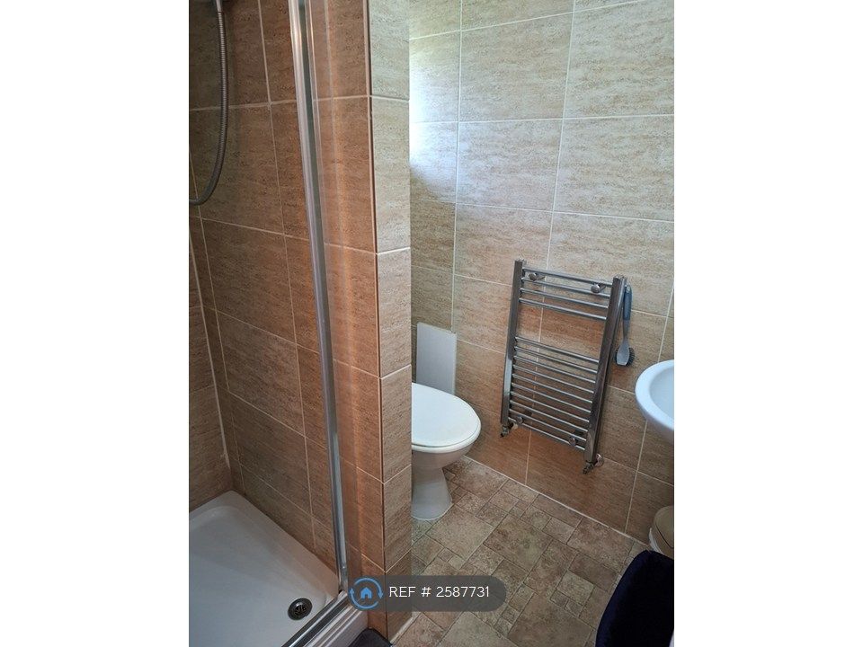 Property photo 2 of 3