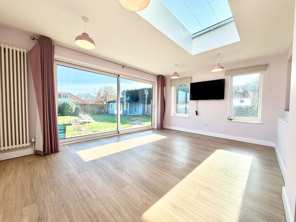 Property photo 3 of 13 Picture 3