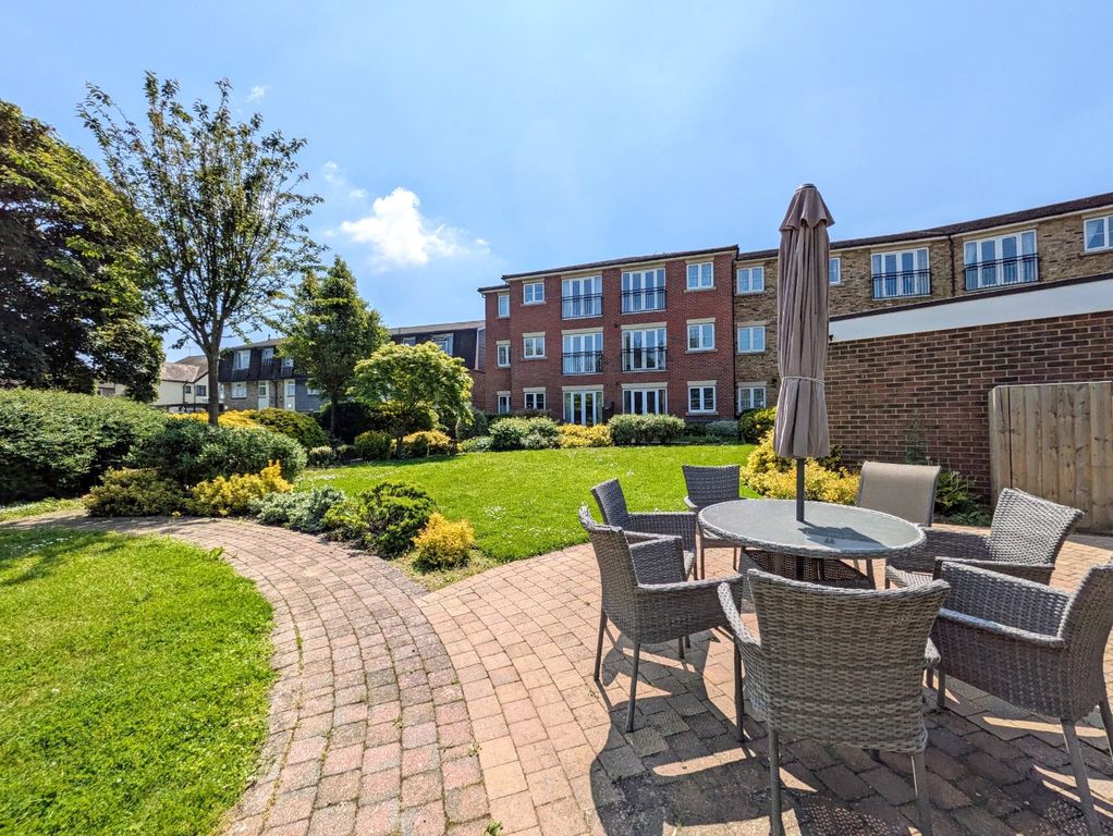 Property photo 1 of 18 3296390