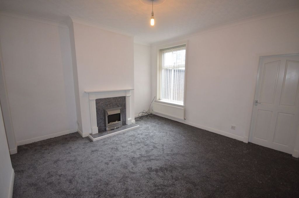 Property photo 2 of 14 Photo 16