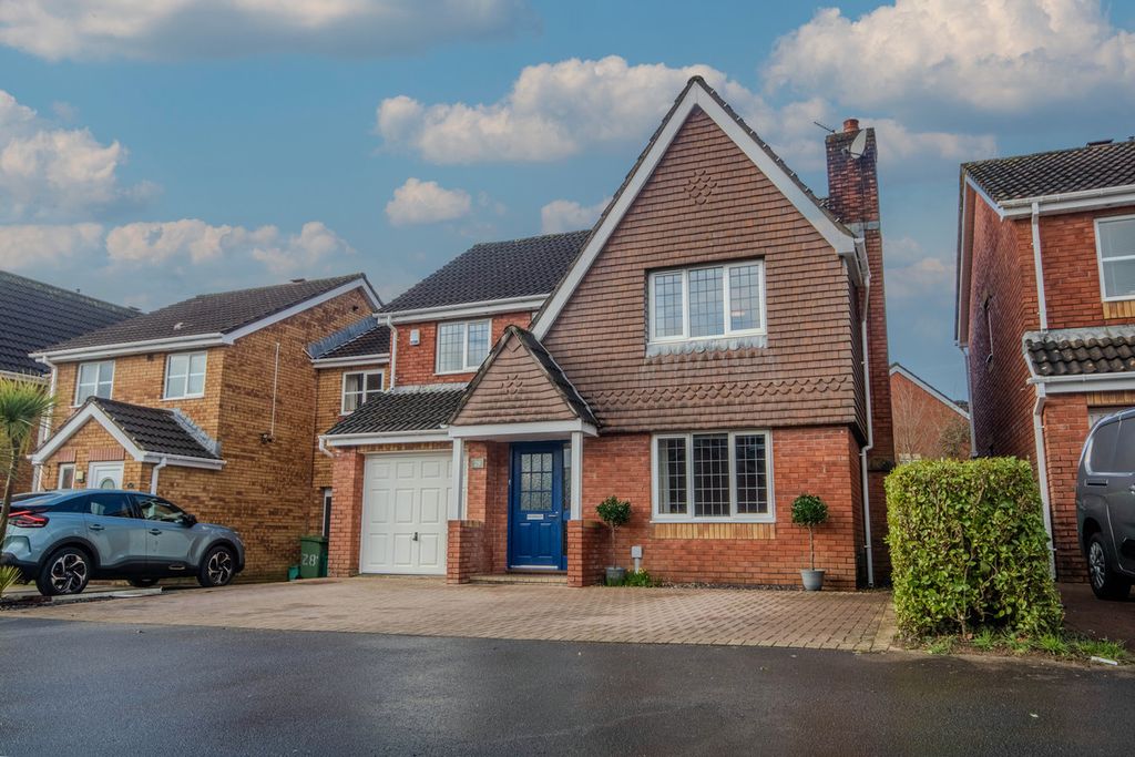 Property photo 1 of 43